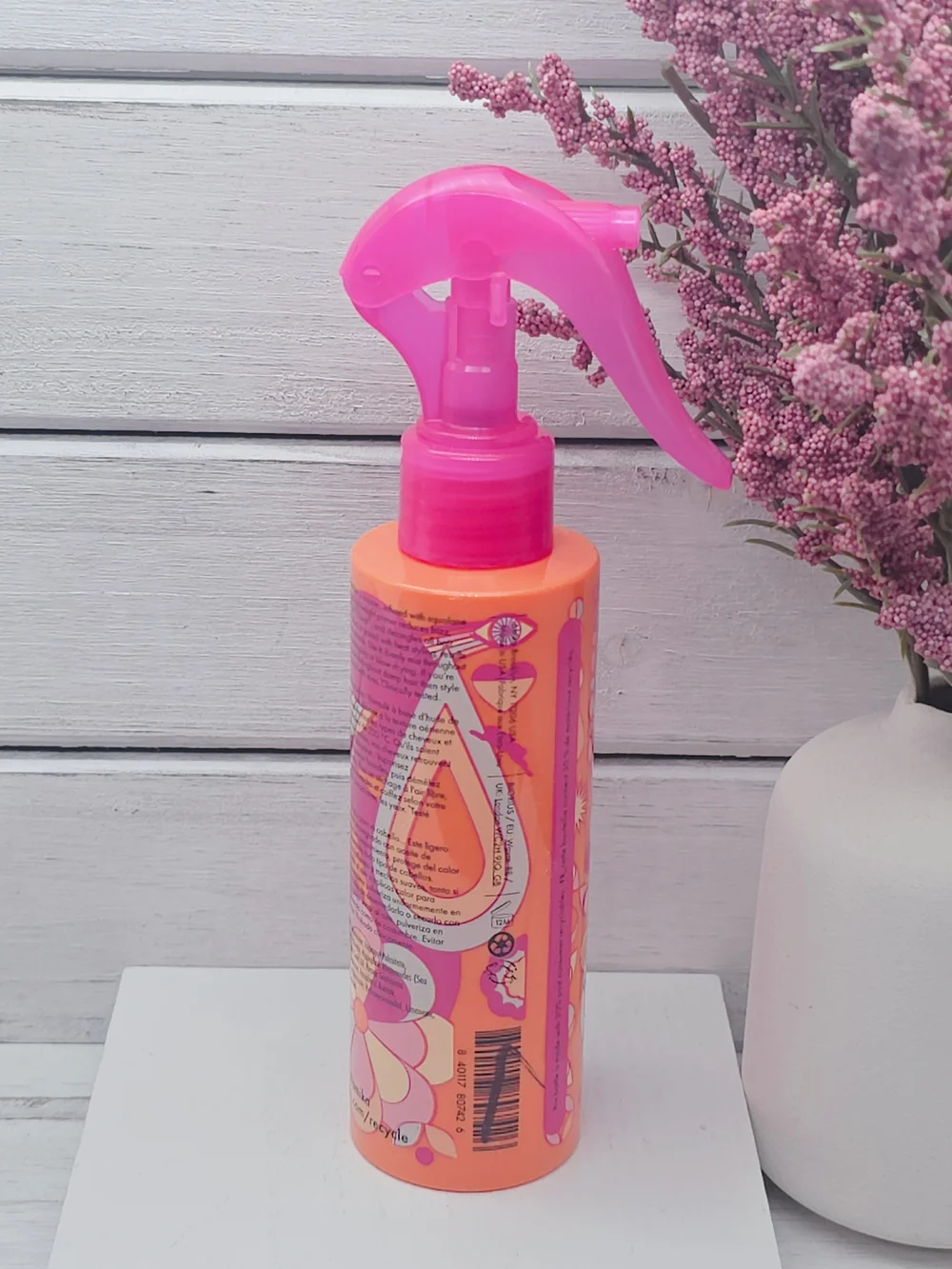 Amika The Wizard Silicone-Free Detangling Primer